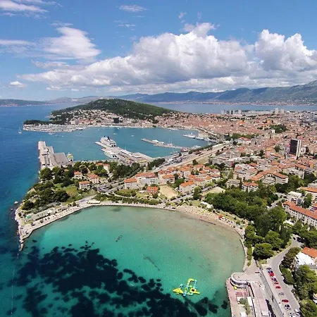 With Wifi - 12154 アパート